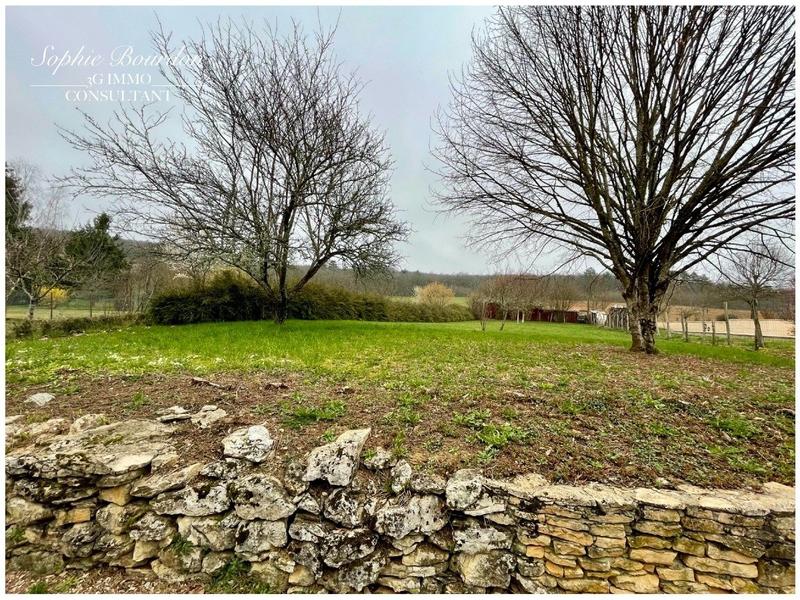 Terrain constructible - 1 002 m²