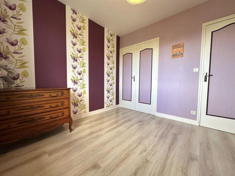 Pavillon - 138 m² - 7 pièces