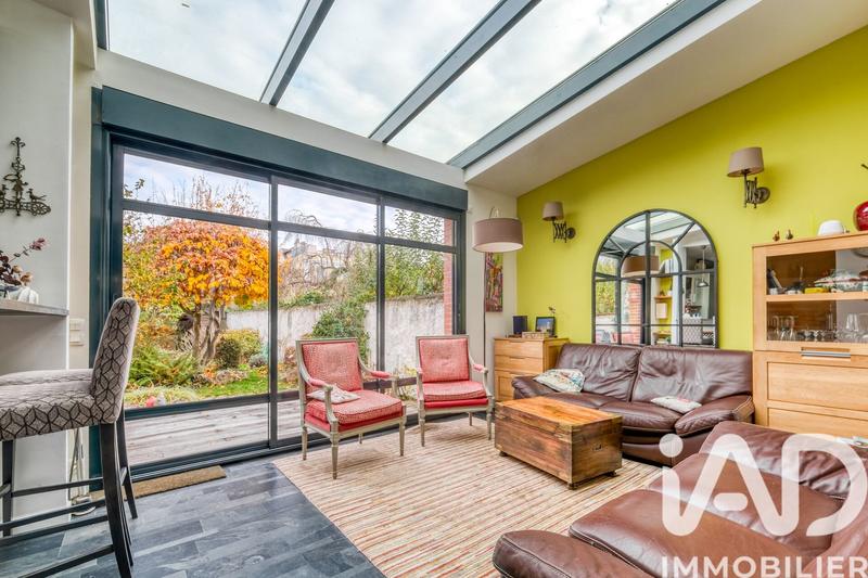 Maison - 180 m² - 7 pièces