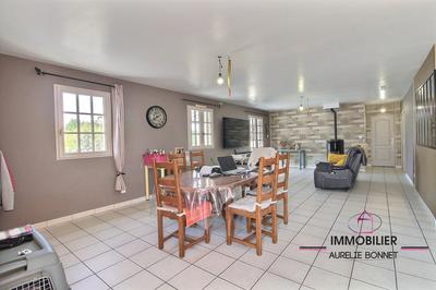 Maison - 104 m² - 5 pièces