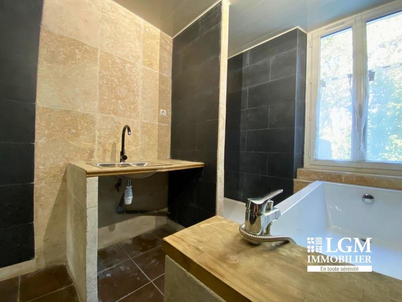 Maison - 328 m² - 5 pièces