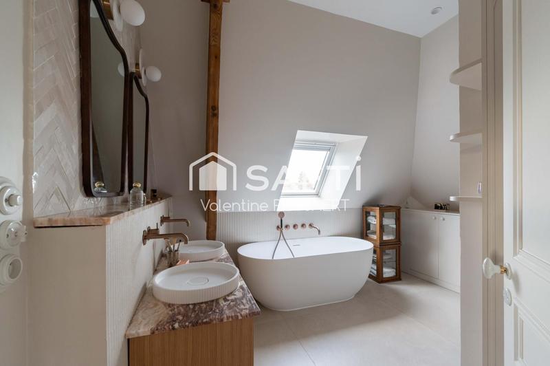 Maison de maîtres - 225 m² - 8 pièces