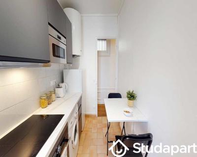 Chambre - 80 m² - 1 pièce