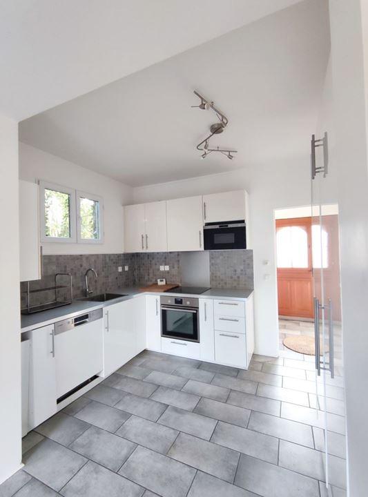 Maison traditionnelle - 102 m² - 5 pièces