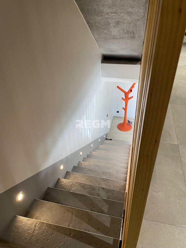 Mas - 260 m² - 6 pièces