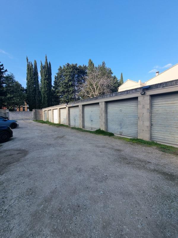 Garage - 14 m²
