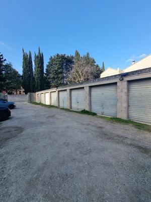 Garage - 14 m²