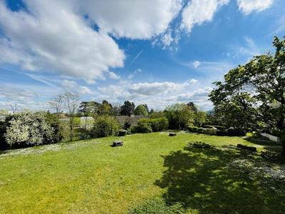 Appartement - 95 m² - 5 pièces