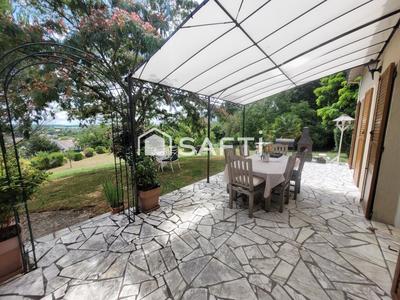 Propriété - 185 m² - 7 pièces