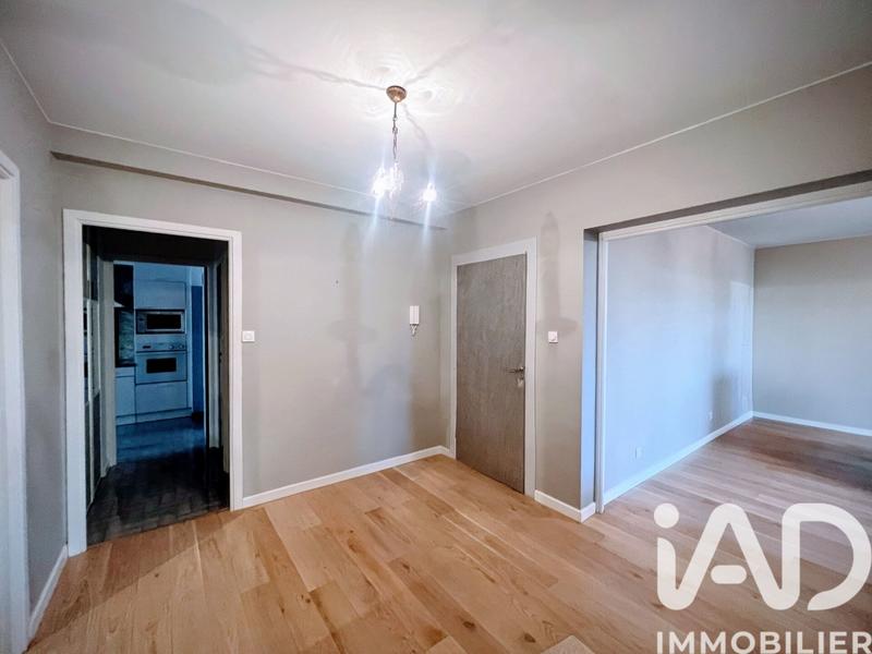 Appartement - 127 m² - 6 pièces