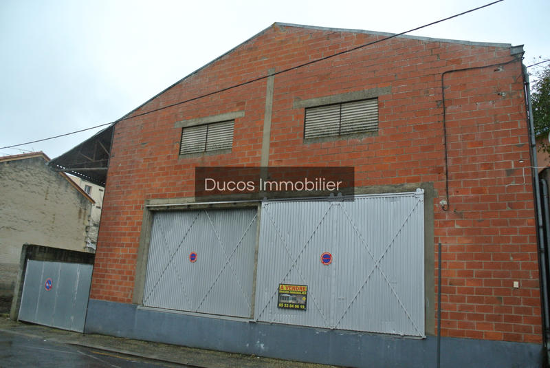 Parking / Garage - 550 m²