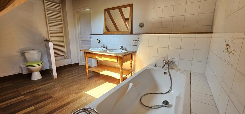 Maison - 121 m² - 5 pièces