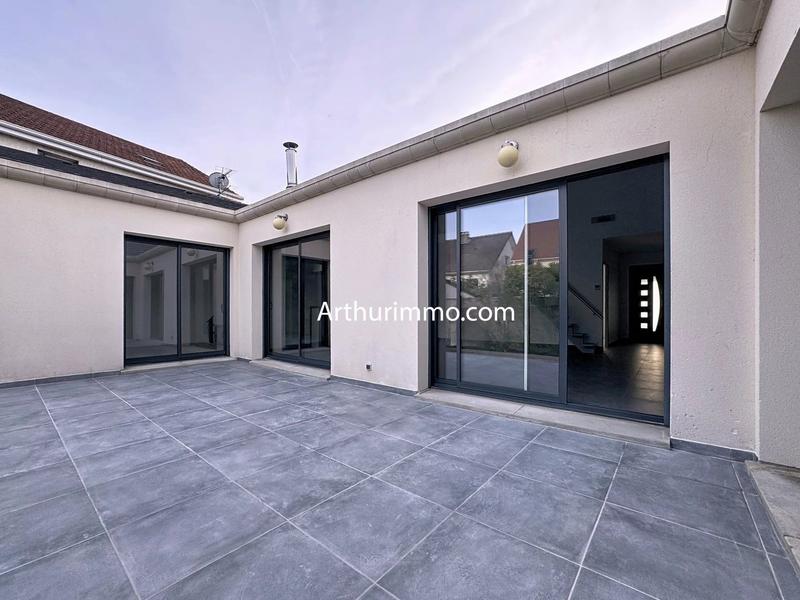 Maison - 186 m² - 6 pièces