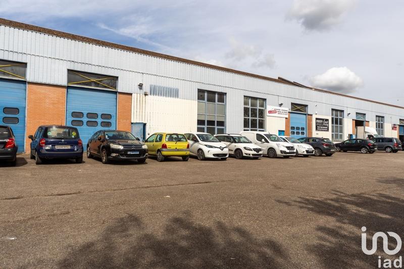 Local commercial - 1 200 m²