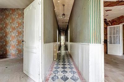 Maison - 185 m² - 8 pièces