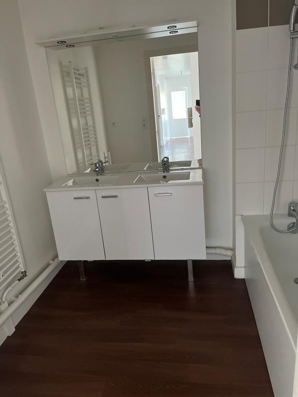 Appartement - 86 m² - 4 pièces