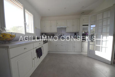 Villa - 140 m² - 5 pièces