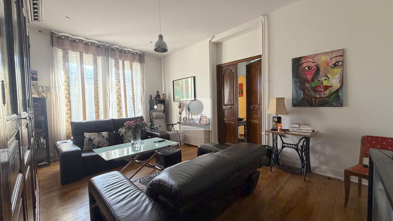 Maison - 306 m² - 10 pièces