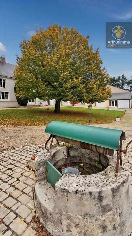 Maison - 223 m² - 9 pièces