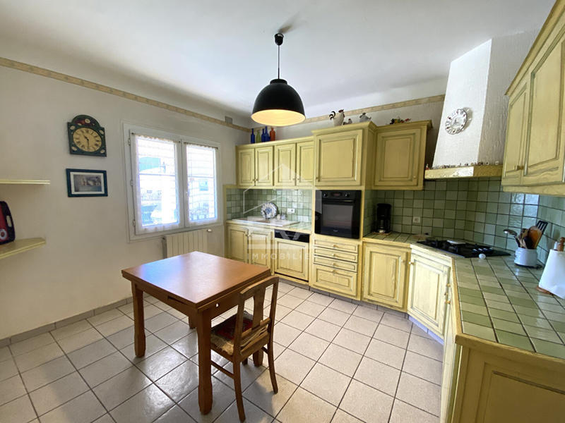 Maison - 207 m² - 9 pièces