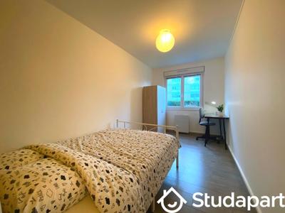 Chambre - 12 m² - 1 pièce