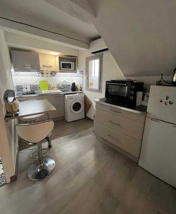 Studio - 25 m² - 1 pièce