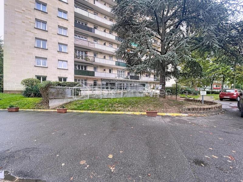 Appartement - 70 m² - 4 pièces