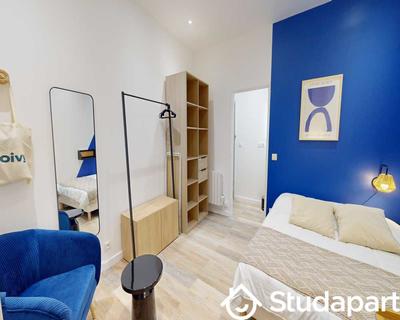 Chambre - 150 m² - 1 pièce