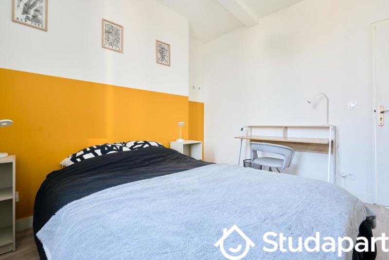 Chambre - 12 m² - 1 pièce