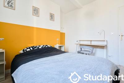 Chambre - 12 m² - 1 pièce