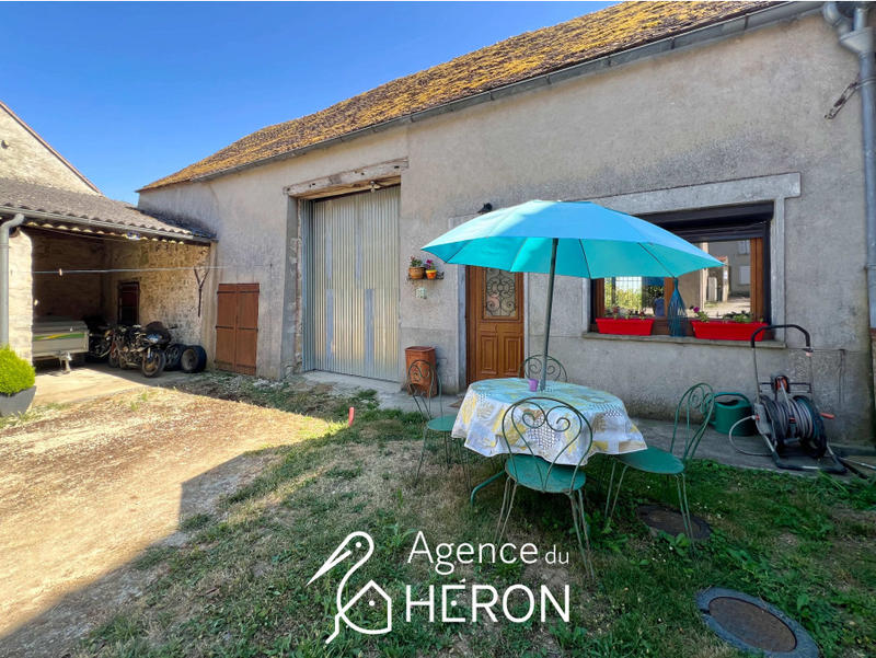 Maison - 177 m² - 9 pièces