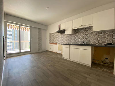 Appartement - 85 m² - 4 pièces