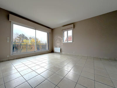 Appartement - 205 m² - 6 pièces