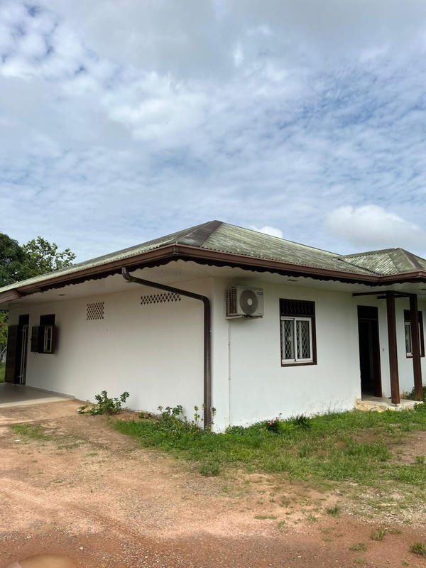 Maison - 138 m² - 4 pièces