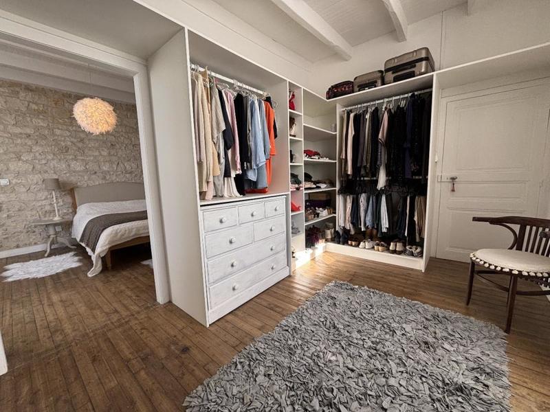 Propriété - 429 m² - 17 pièces