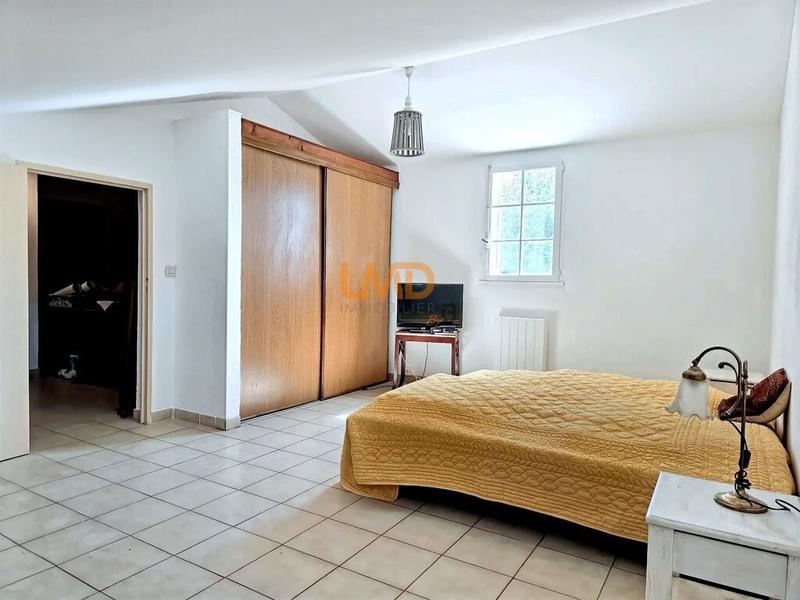 Maison traditionnelle - 166 m² - 6 pièces