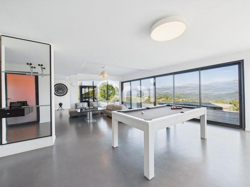 Villa - 312 m² - 5 pièces