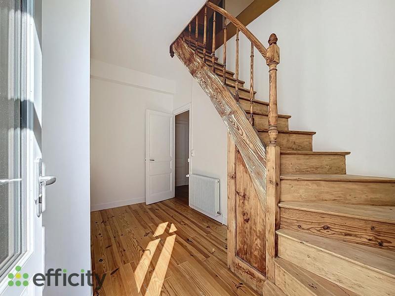 Maison - 136 m² - 5 pièces