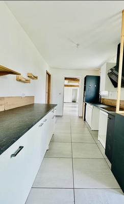 Maison - 97 m² - 4 pièces