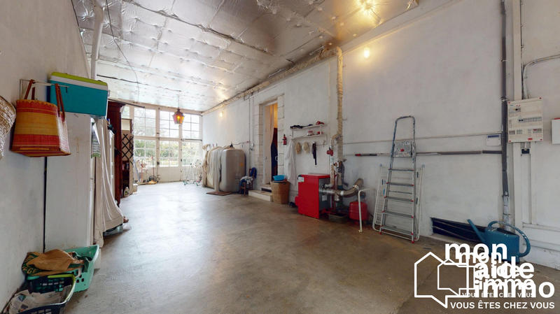 Maison - 266 m² - 7 pièces