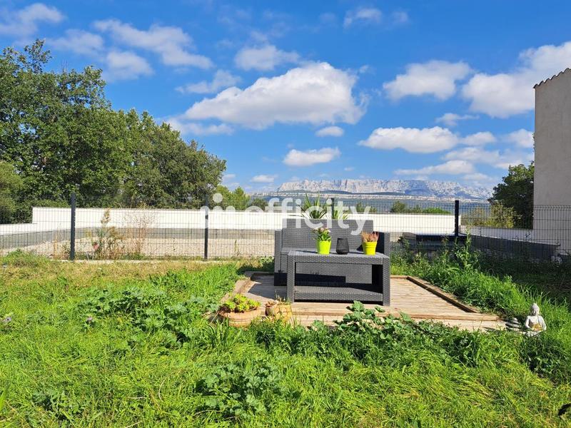 Maison - 288 m² - 10 pièces