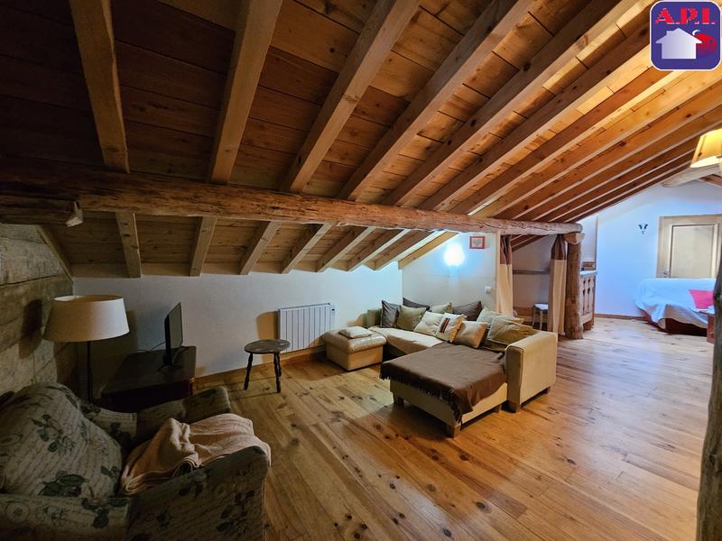 Châlet - 162 m² - 7 pièces