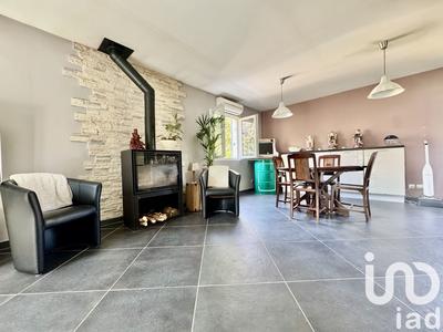 Maison - 158 m² - 8 pièces