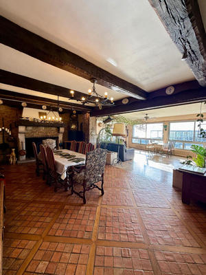 Appartement - 205 m² - 5 pièces