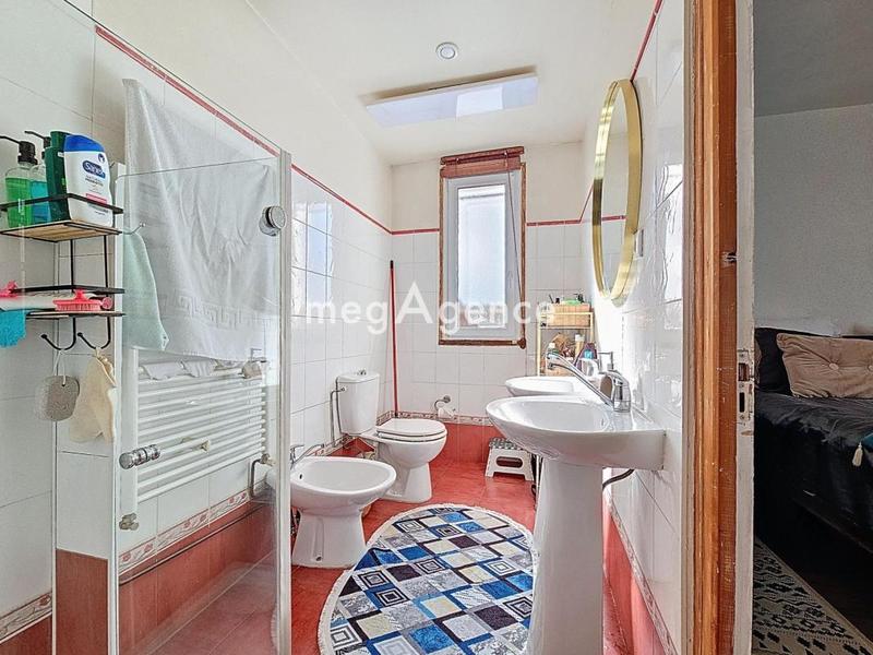 Maison - 84 m² - 5 pièces