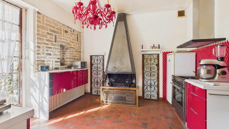 Maison - 278 m² - 10 pièces