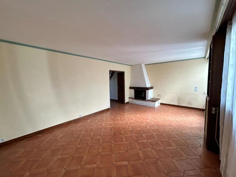 Maison - 104 m² - 6 pièces