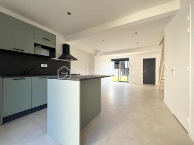 Corps de ferme - 65 m² - 3 pièces