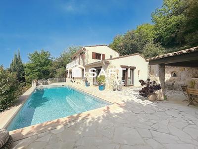 Villa - 188 m² - 7 pièces