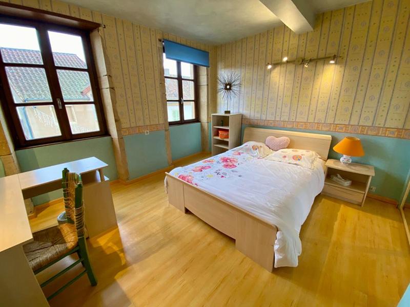 Maison - 123 m² - 8 pièces